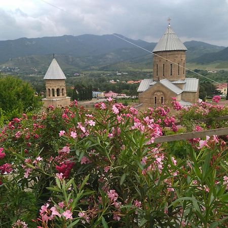 Hotel Garden And Panorama Mtsʼkhetʼa Exterior foto