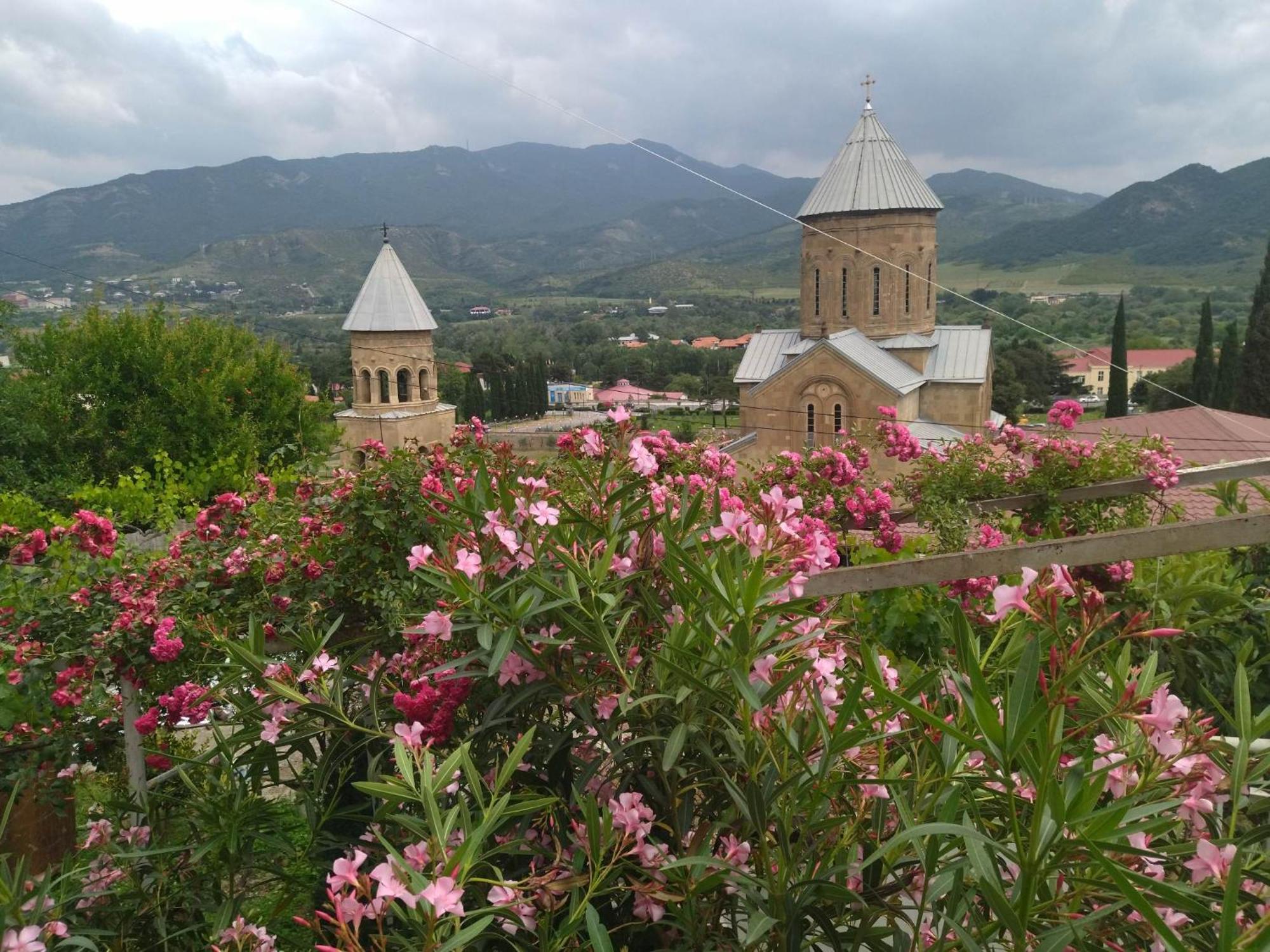 Hotel Garden And Panorama Mtsʼkhetʼa Exterior foto